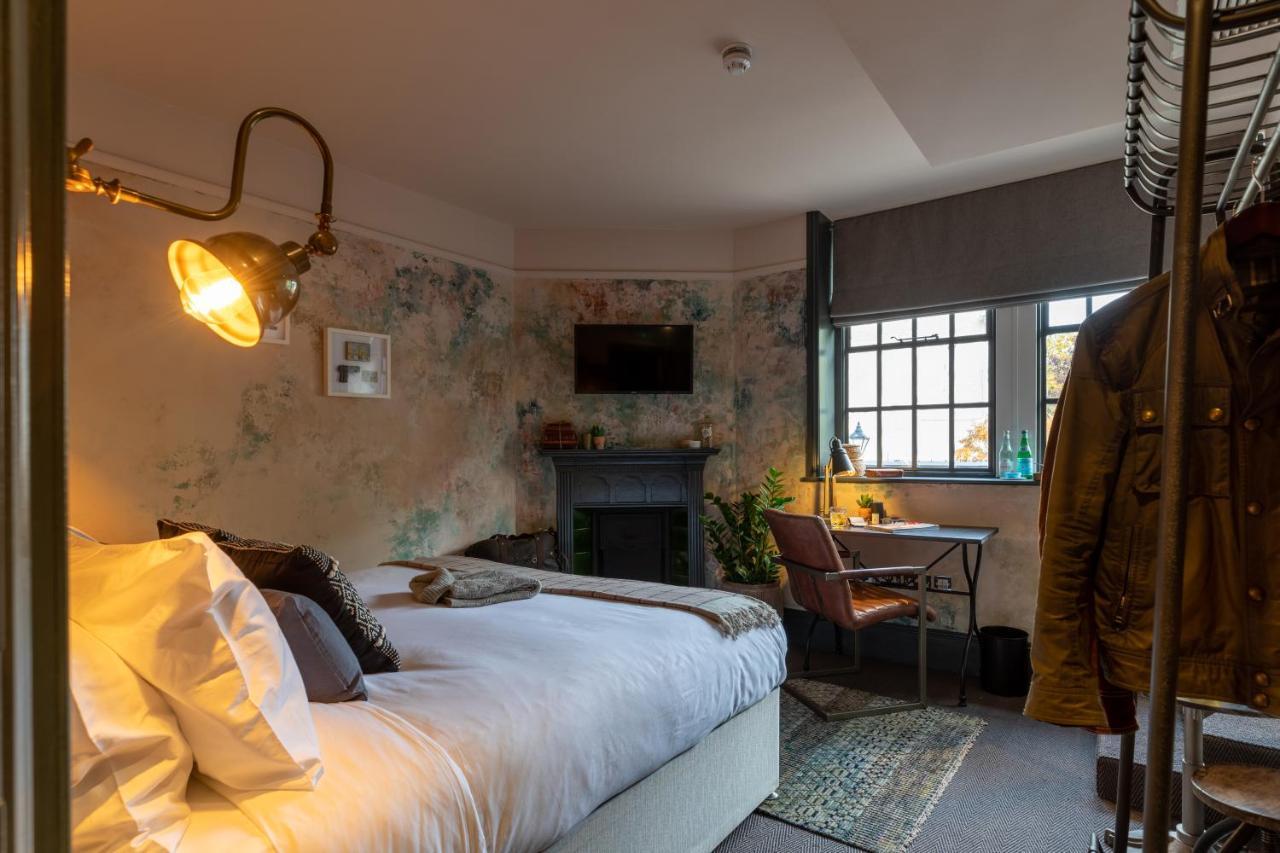 The Wolfpack Inn London Exterior photo