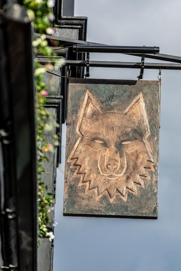 The Wolfpack Inn London Exterior photo