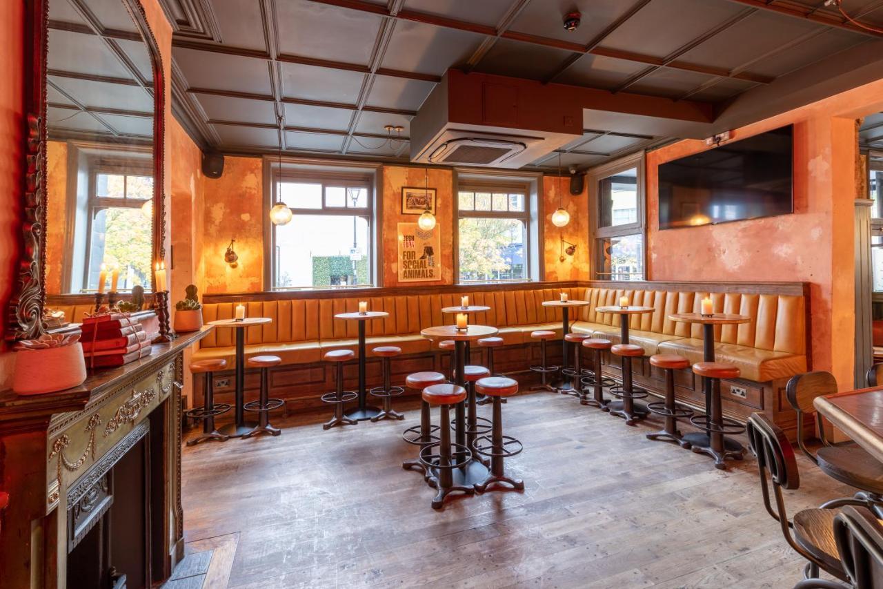 The Wolfpack Inn London Exterior photo